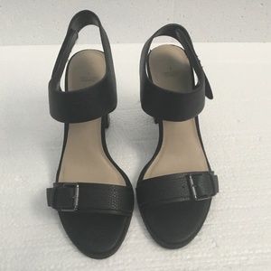 Simply Vera Vera Wang Black Sandals